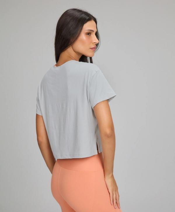 T-SHIRT CROPPED ALTO GIRO CINZA NEVOA - Image 3