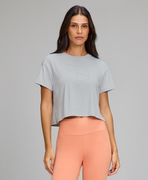 T-SHIRT CROPPED ALTO GIRO CINZA NEVOA